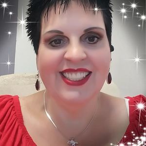 Meet your Posher, Tonie